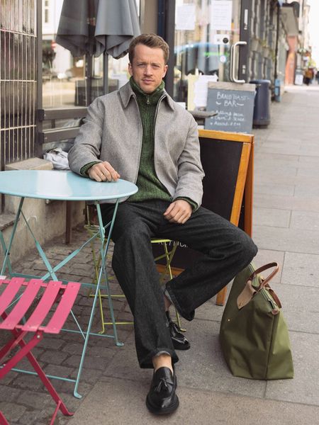 25-04 Tarjei Sweater