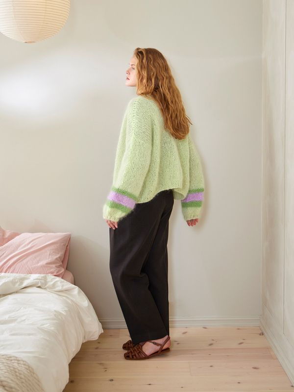 2402-2 Facile Cardigan (dobbel tråd)
