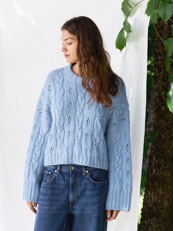 2606-11 Junia Sweater